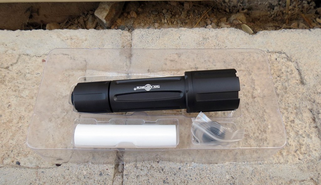 ไฟฉาย Solarforce P1d (บอดี้เปล่า ไม่มีหลอด) อลูมินั่มเคลือบอะโนไดซ์ สีดำ