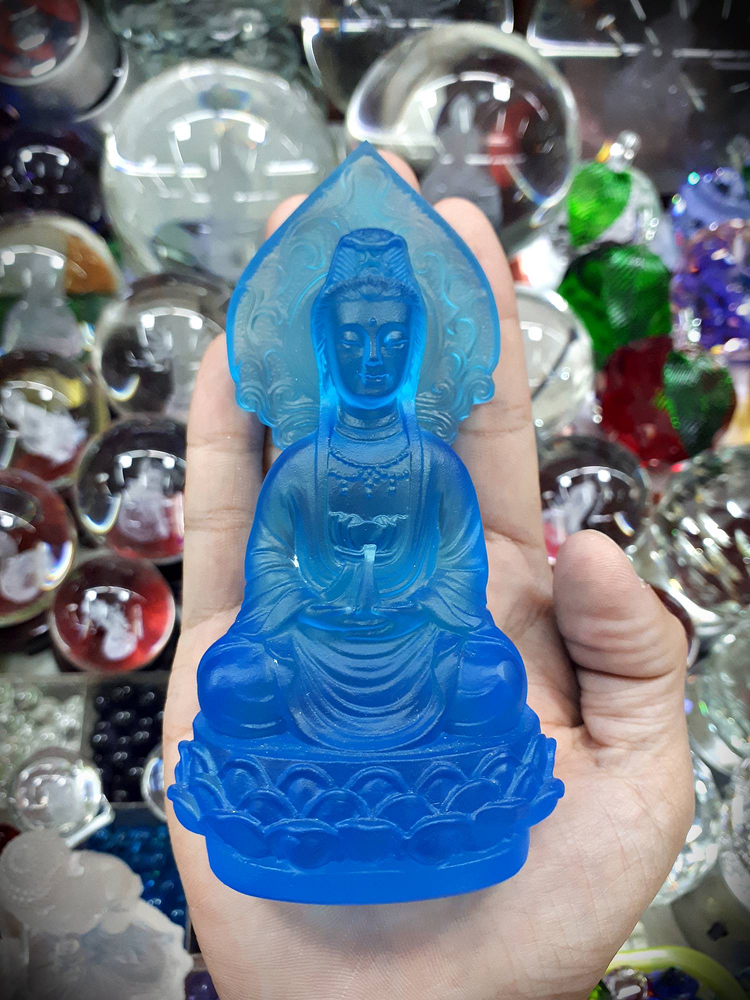 พระแม่กวนอิม แกะสลักจากเนื้อแก้วคริสตัลแท้ (งานนำเข้า ขายปลีก ขายส่ง)