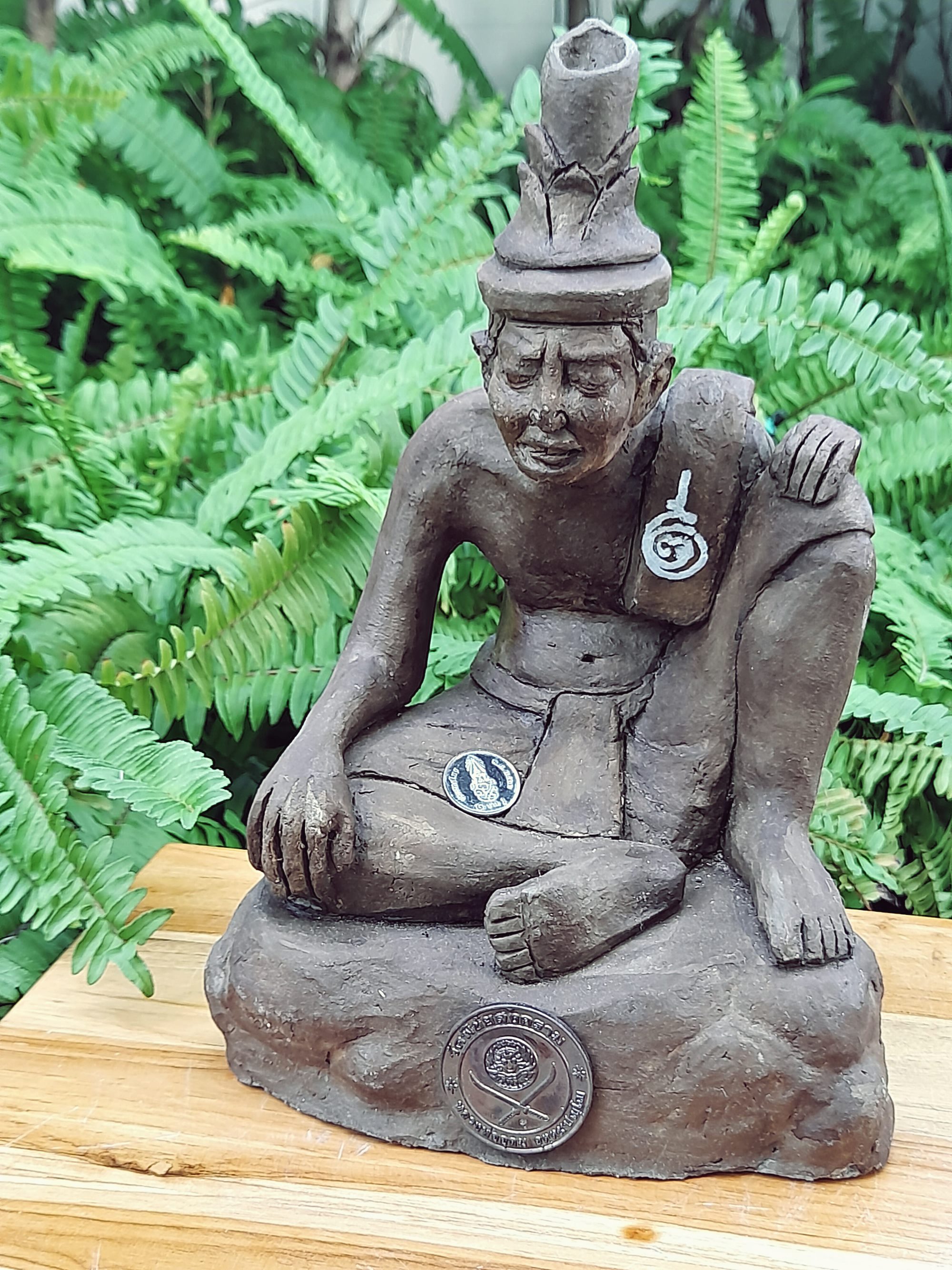 รูปปั้น พ่อปู่ฤาษี นารอท (พ่อแก่) รุ่น2 #รุ่นสุดท้าย พิธีโชคดี เนื้อดินผสมว่าน (ปั้นมือ แบบโบราณ ฐาน7นิ้ว สูง10นิ้ว) จารยันต์ ฐานบรรจุแผ่นยันต์เงิน (จัดสร้าง200ตน) ปี2564 #รับประกันแท้และทัน