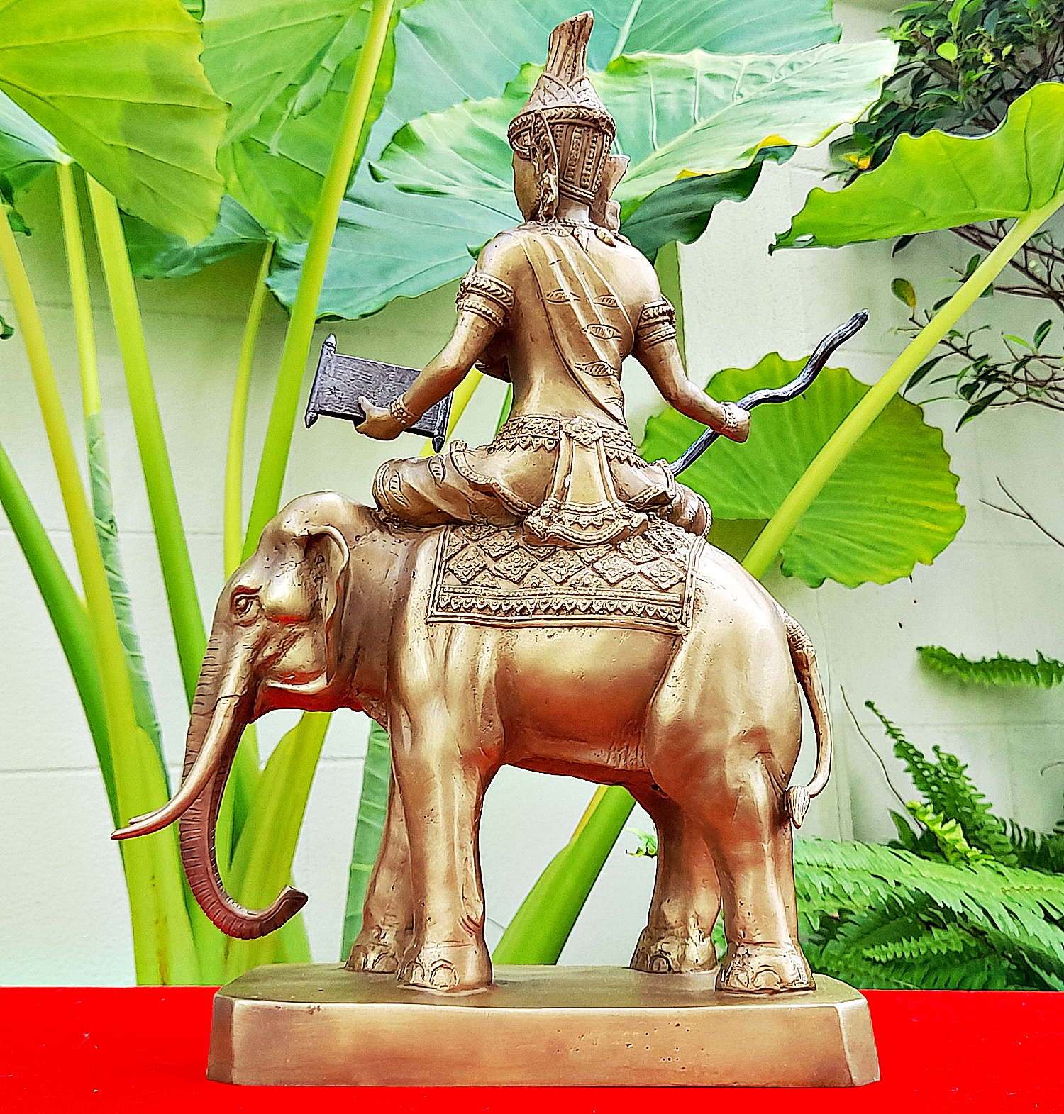 รูปหล่อ ปู่พระฤาษี ทรงช้าง ถือไม้เท้า กระดานชนวน (พระพฤหัสบดี แห่ง สติปัญญา บรมครูของทุกสรรพศาสตร์วิชา(เป็นหัวหน้าของปู่ฤาษี180ตน)) (ขนาดตั้งบูชา สูง14นิ้ว ยาว9นิ้วครึ่ง ลึก4นิ้วครึ่ง) เนื้อทองเหลือง #ปลุกเสกแล้ว #รับประกันแท้