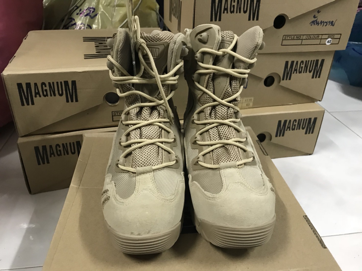 รองเท้า Magnum ข้อยาว (K1000)