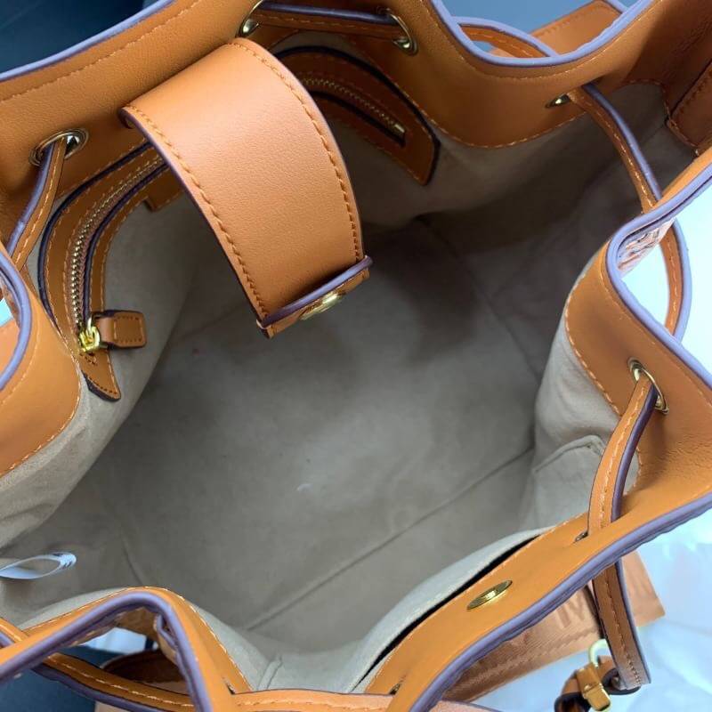 กระเป๋า mcm ขนมจีบ 10 นิ้ว