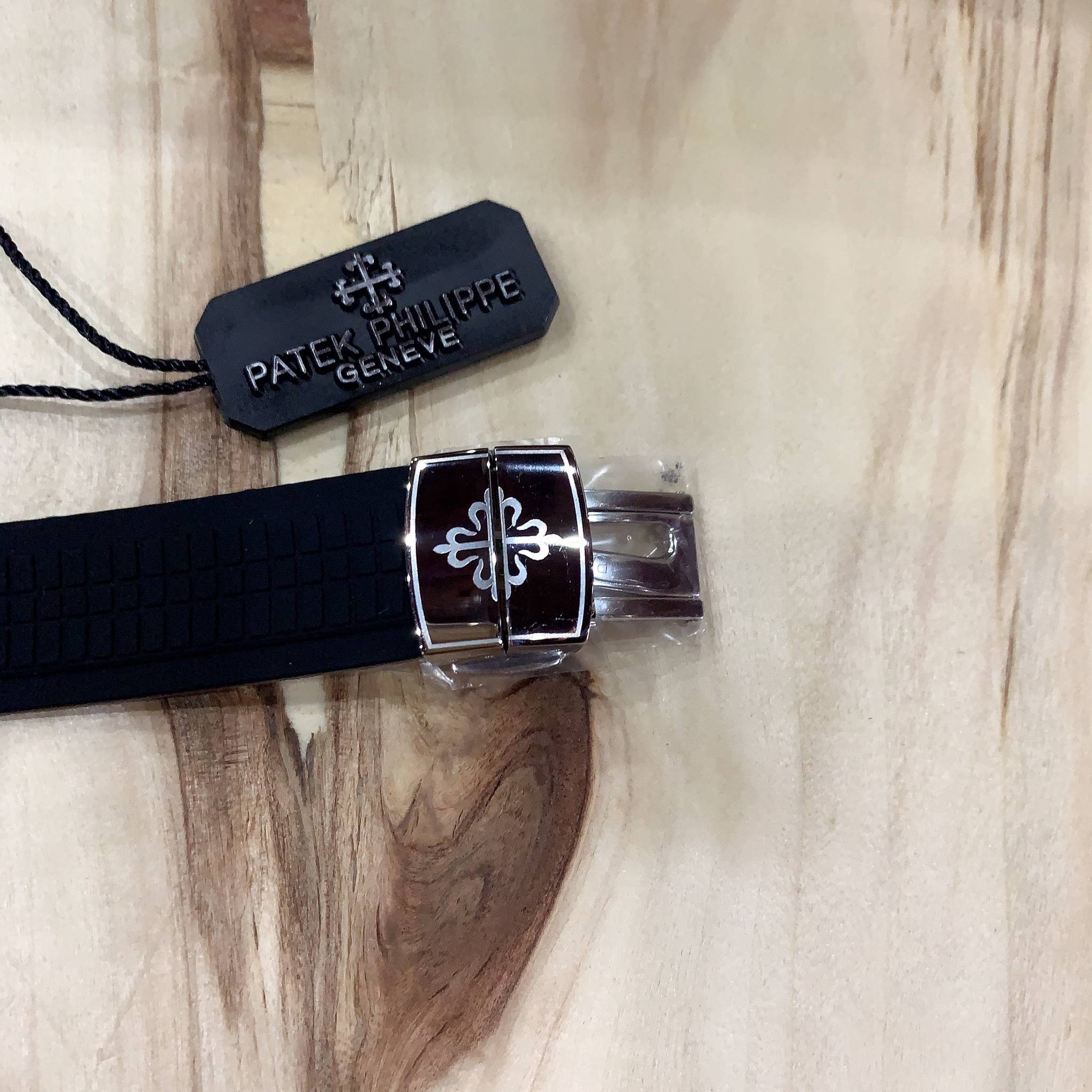 นาฬิกา Patek Philippe Aquanaut Mirror Swiss หน้าปัดดำ