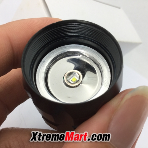 ไฟฉายซูม UltraFire Zoom AAA Flood-to-Throwing Cree Q5 Flashlight 3 โหมด (3AAA)