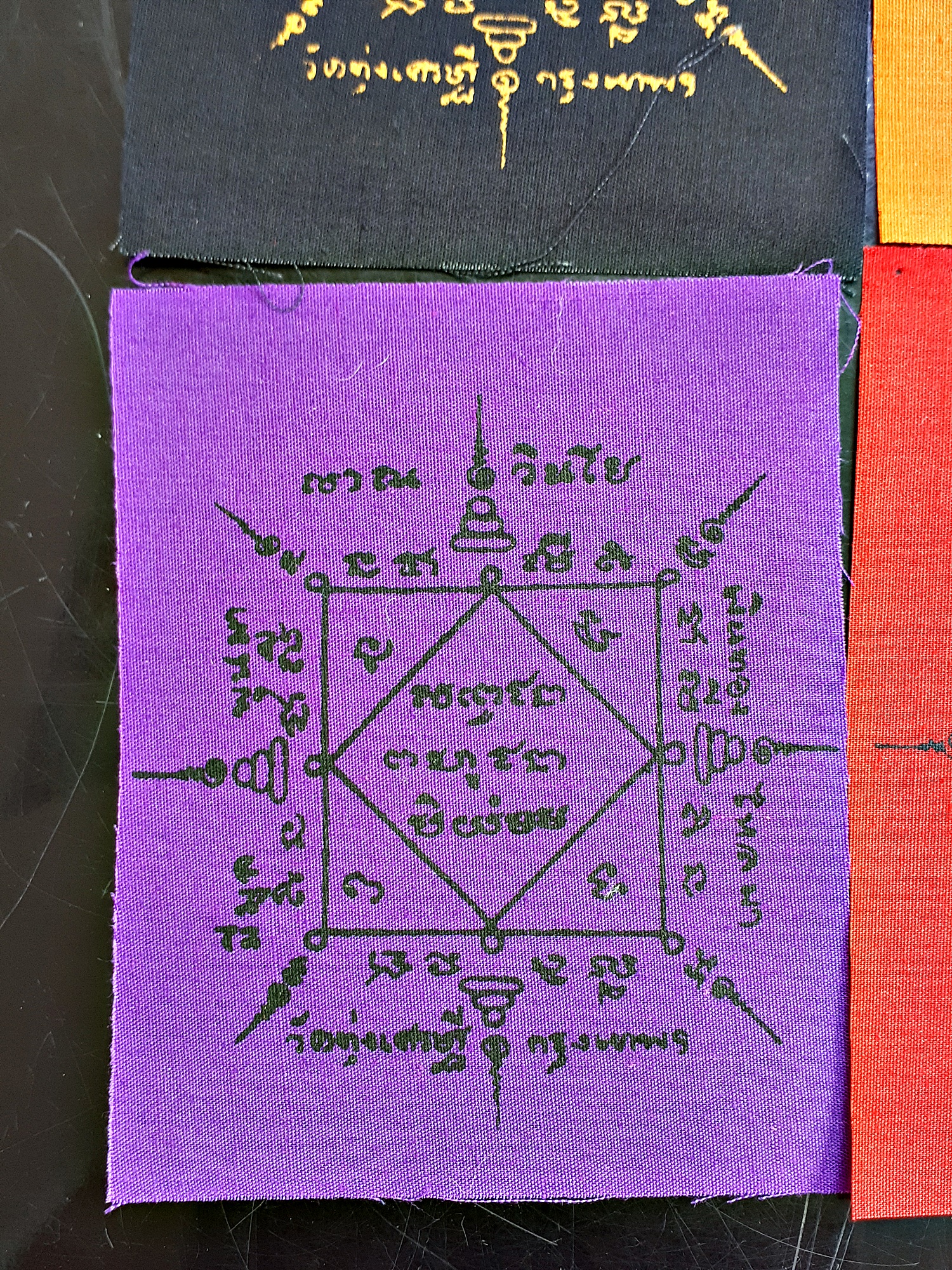 ผ้ายันต์ รับทรัพย์ (ครบชุด ทุกสี) ติดกระกระเป๋าสตางค์ ดึงดูทรัพย์ #รับประกันแท้ - หลวงพ่อเณร วัดทุ่งเศรษฐี