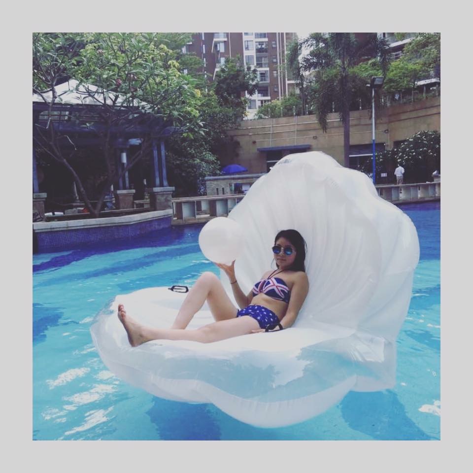พูลโฟลทหอยมุกยักษ์ Pool Float Giant Sea Shell with Pearl