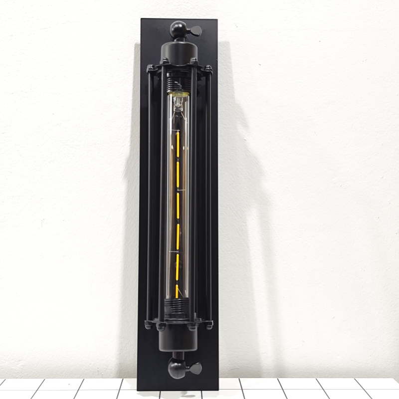 โคมไฟติดผนังภายในเหล็กสีดำสไตล์ Loft ทรงยาวพร้อมหลอด LED T300 [BK1016-W-1L]