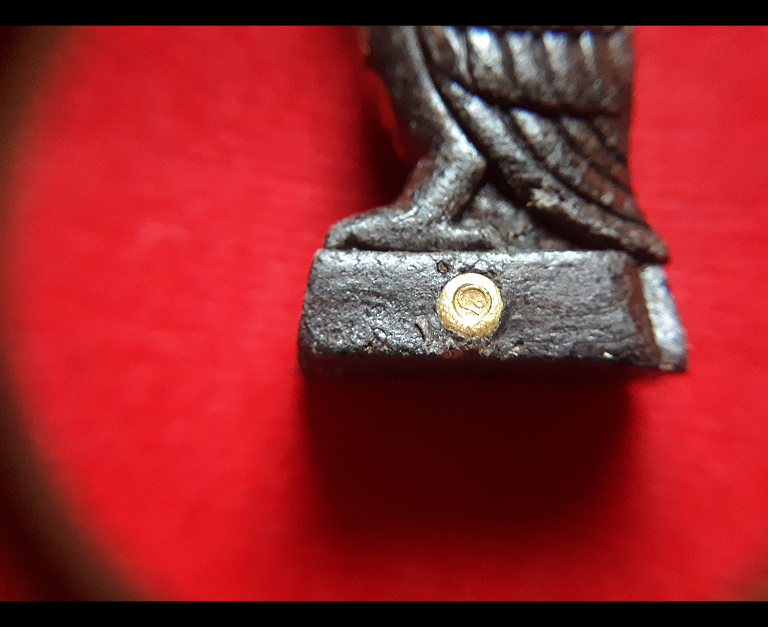 นกสาริกาเรียกทรัพย์ (พุทธคุณ เมตตาเสน่ห์ ค้าขาย เรียกทรัพย์) เนื้อผงคลุกรัก ปี2562