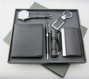 กิ๊ฟเซ็ท Gift Sets ตลับนามบัตรหนัง +พวงกุญแจหนัง+นาฬิกา+ไฟฉาย+ปากกา