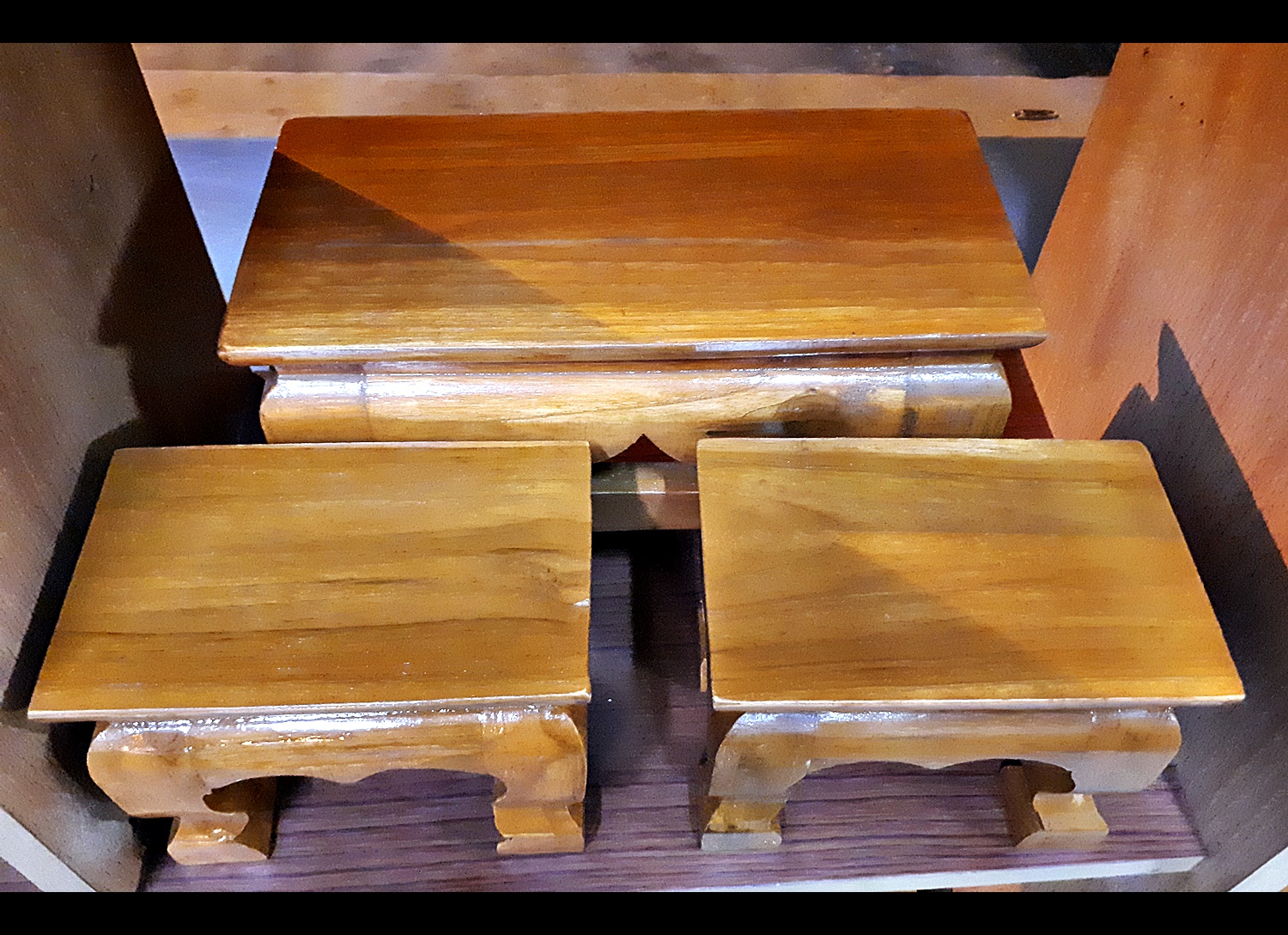 โต๊ะหมู่บูชา 3 ตัว ไม้สัก