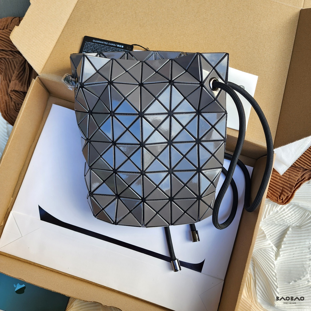 กระเป๋า issey wring ขนมจีบ 10 นิ้ว มีหลายสี