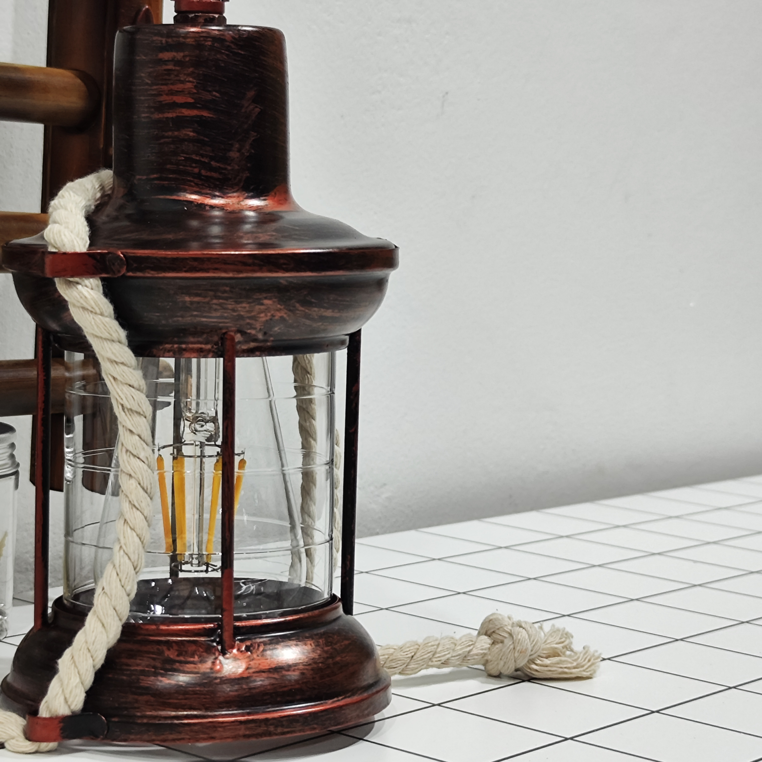 โคมไฟไม้ไผ่ติดผนังสไตล์วินเทจมีเชือกห้อย [MB-7191T]