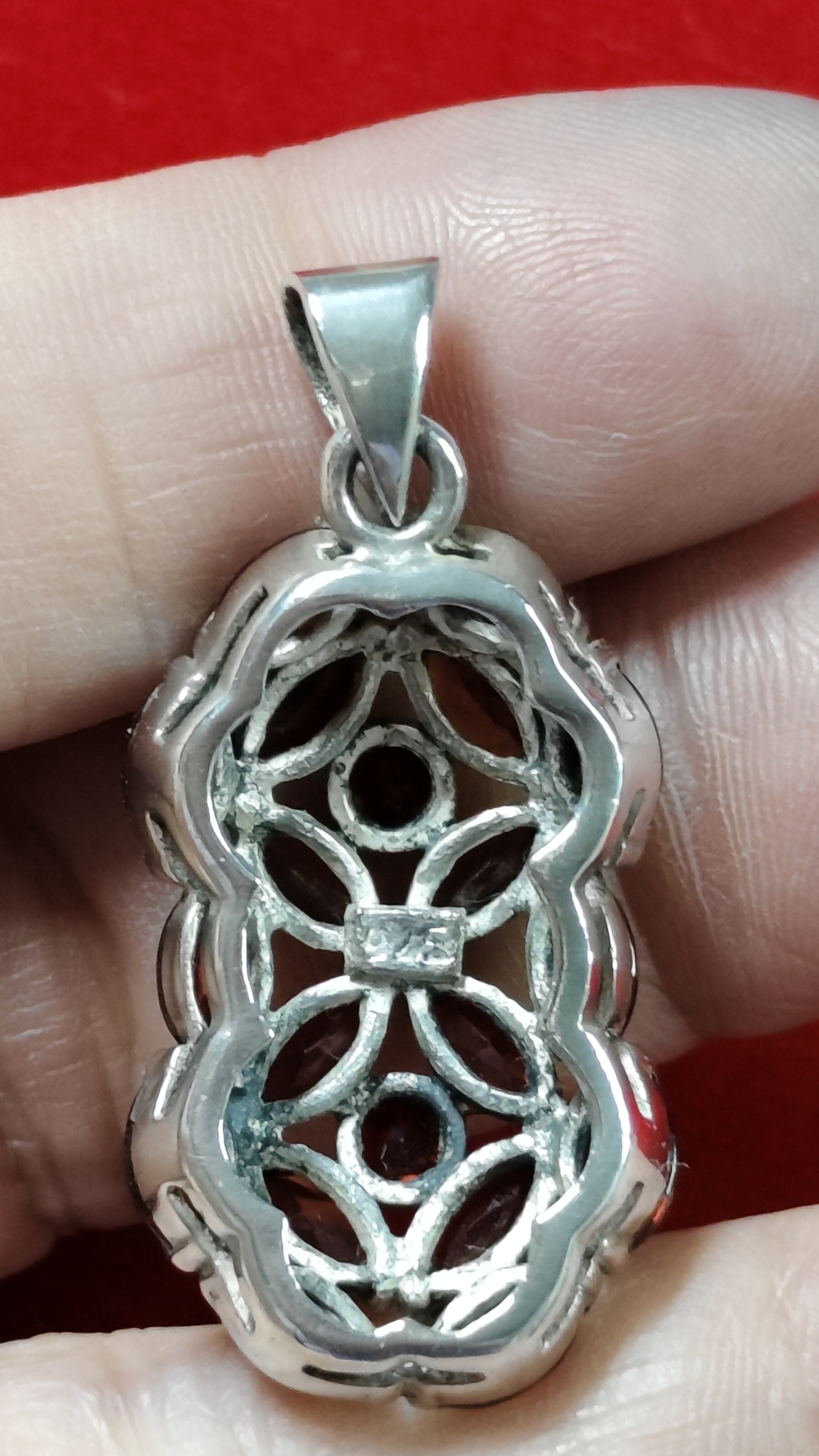 #จี้โกเมนเจียเหลี่ยม รหัสC-031