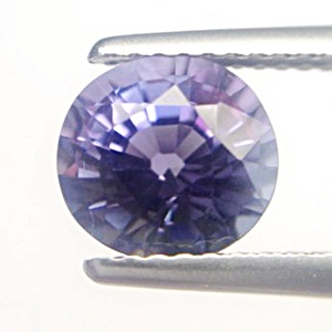 Tanzanite พลอยแทนซาไนต์ หาได้ยากค่ะ สีจะคล้ายพลอยเนื้อแข็งซีลอนค่ะ รูปไข่ หนัก 2.11 กะรัต สีเงินอมม่วง มองโดยรวมยังเฉดน้ำเงิน สีโทนหวาน สีเปิดสวยค่ะ