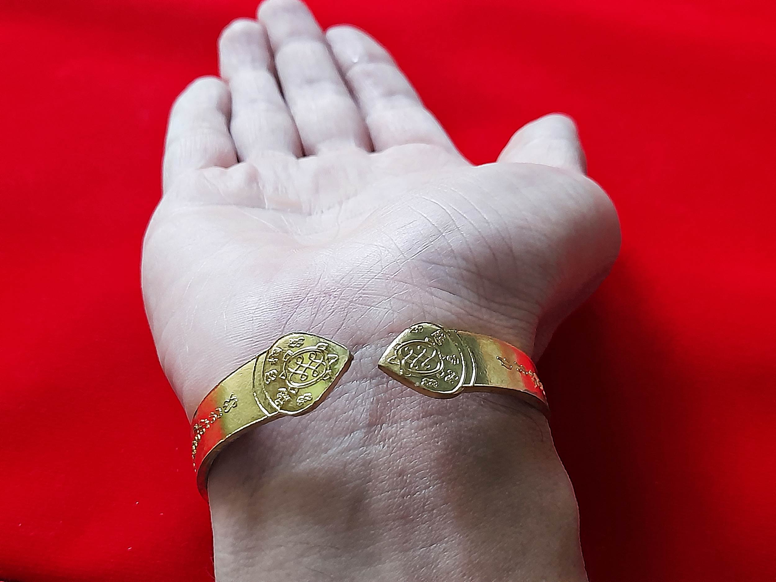 กำไล ข้อมือ พญาจิ้งจกคู่ + พญาเต่าเรือน (เมตตา ค้าขาย) รุ่น4 เนื้อทองเหลือง(ขนาดฟรีไซด์) ปี2563 #รับประกันแท้ - หลวงพ่อพิมพ์ วัดพฤกษะวัน (ศิษย์ หลวงพ่อหน่าย วัดบ้างแจ้ง) จ.พิจิตร