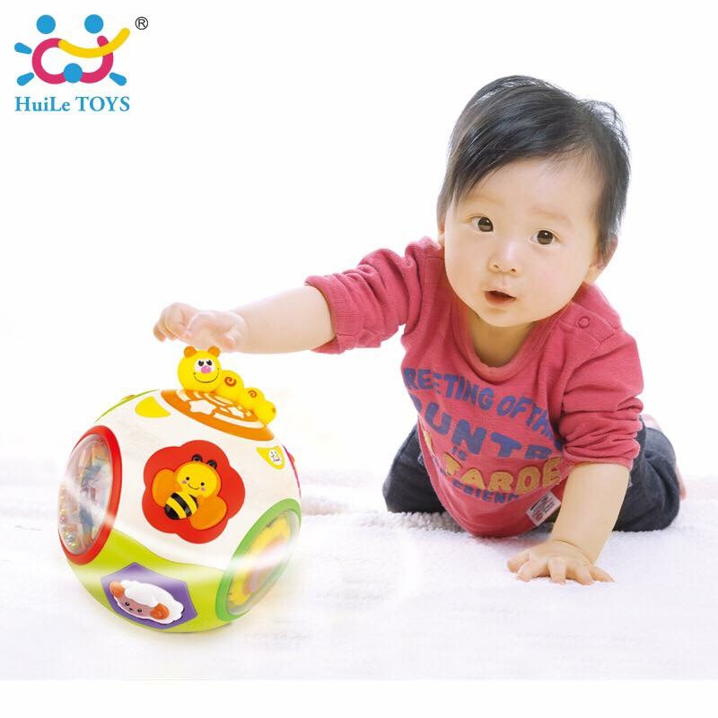 ลูกบอลชวนคลานเสริมพัฒนาการ Huile Toys Happy Ball Crawl and Learn
