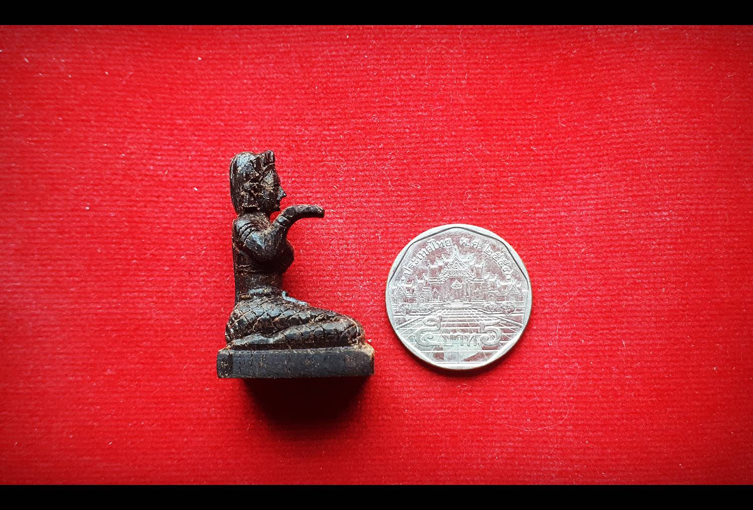 นางกวัก เนื้อไม้ตะเคียน - หลวงพ่อสมศักดิ์ วัดการเปรียญ(วัดสระเปรียญ) จ.ชัยนาท