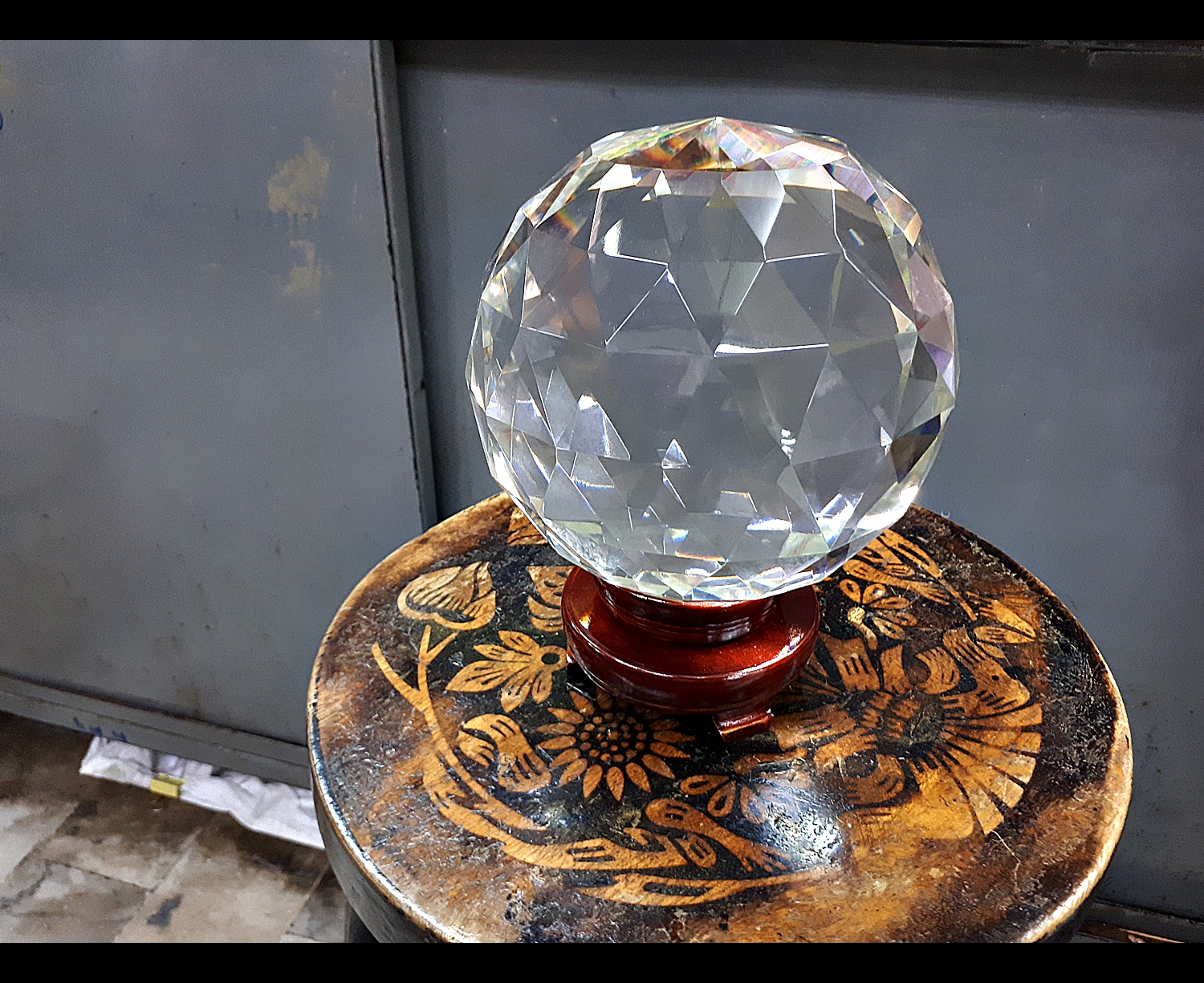 ลูกแก้ว คริสตรัล เหลี่ยม ปรับฮวงจุ้ย สะท้อนแสง (ขนาด 20/15/13/8/6/5/4/3 ซม )