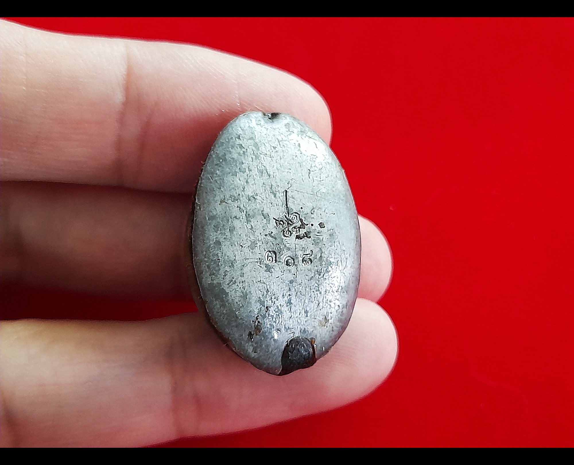 เบี้ยแก้ เล็ก บรรจุปรอทตำราวิชา หลังตอกโค็ด ตอกเลข #รับประกันแท้ - พระอาจารย์สุริยัณ วัดป่าฉัพพรรณรังสี จ.ชัยภูมิ