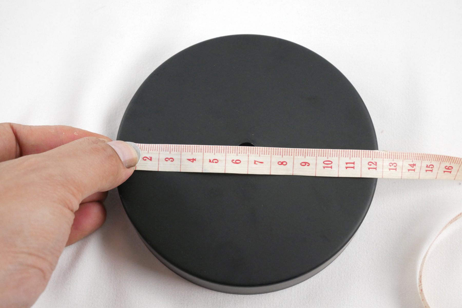 โคมไฟห้อยเพดานนอร์ดิก Jumbo สีดำ