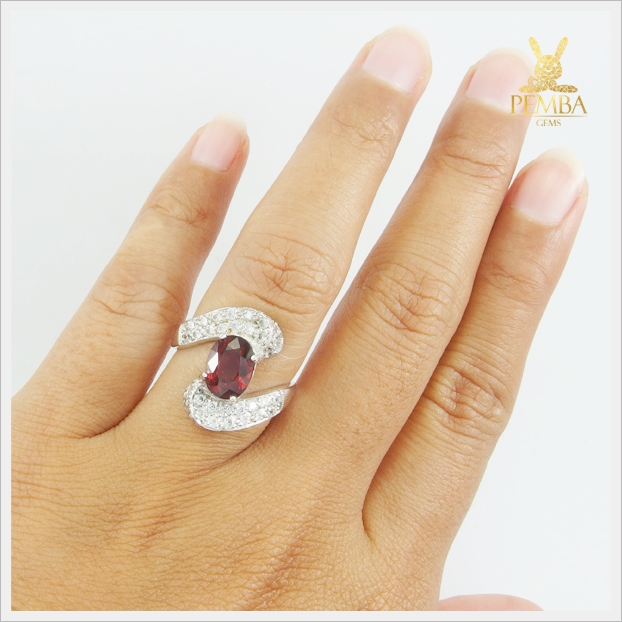 แหวนโรโดไลต์ เงินแท้925 ชุบทองคำขาว แหวนพลอยแท้