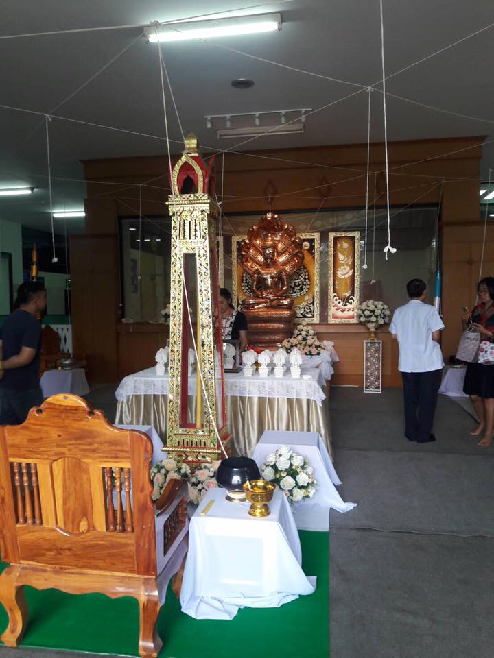 รูปหล่อ พระไภษัชยคุรุพุทธเจ้า ปางพระนาคปรก (เนื้อเรซื่น หล่อตัน สีขาว หน้าตัก3นิ้ว) ปี2560 #รับประกันแท้