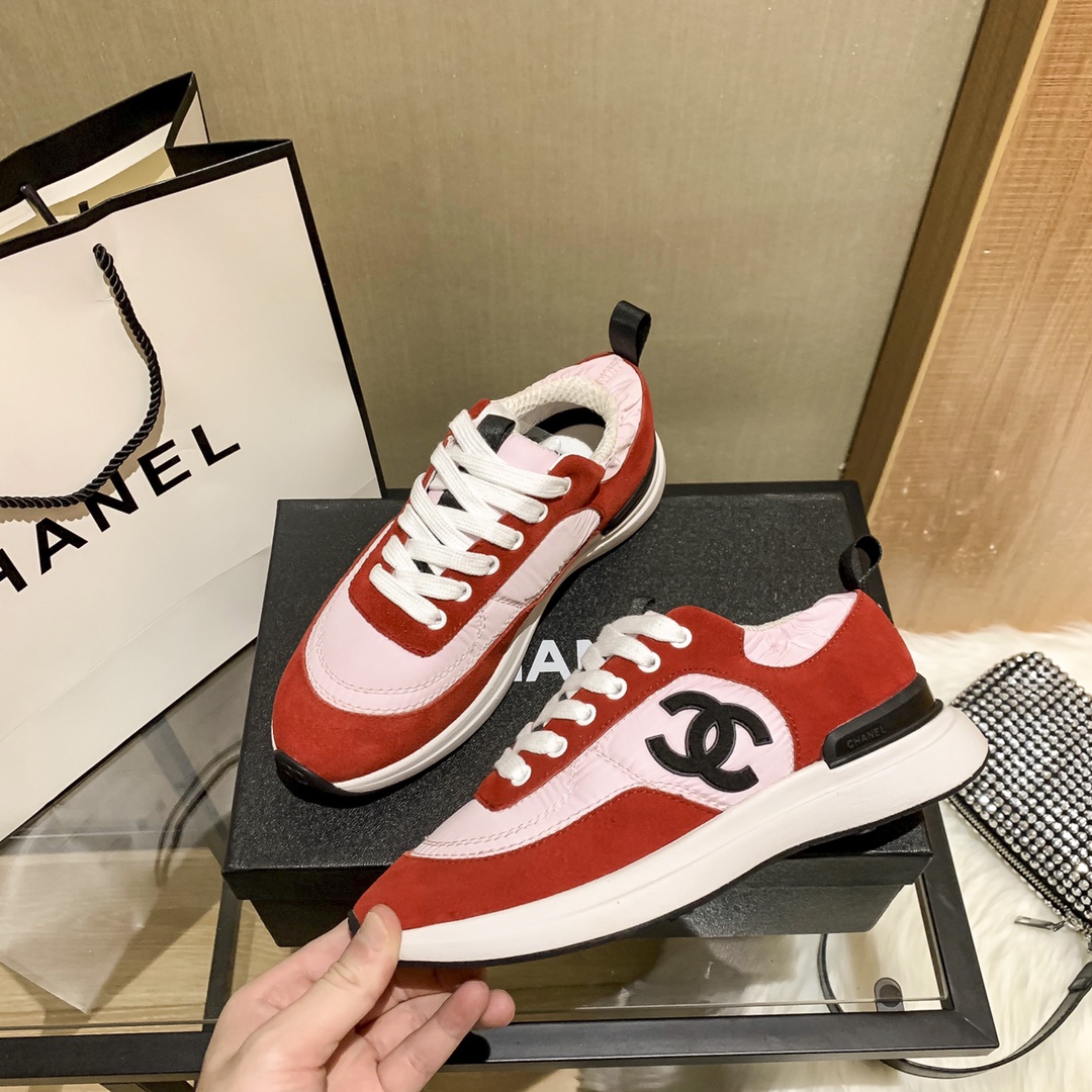 รองเท้า cn sneakers รุ่นใหม่ สอบถามไซส์ได้ค่ะสต็อคของเปลี่ยนตลอด