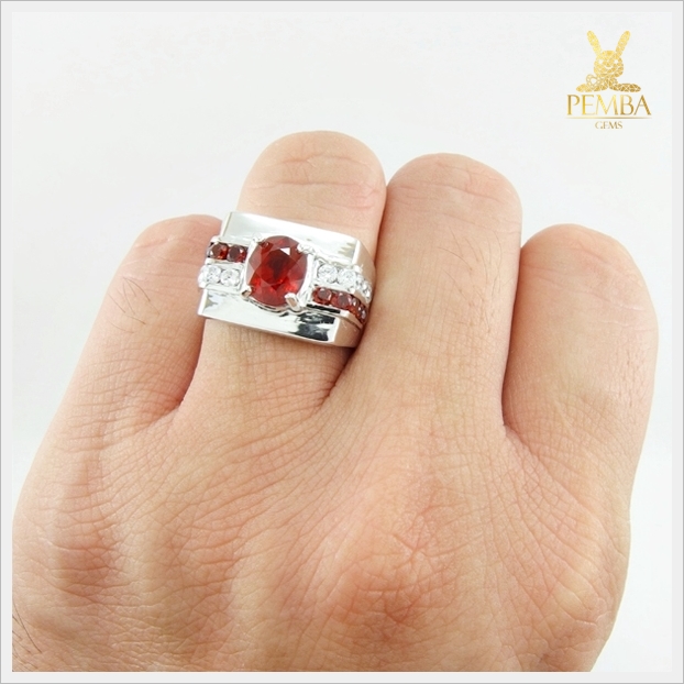 แหวนสเปสซาร์ไทต์การ์เนต โกเมนสีส้มสวยใส ดีไซส์เรียบๆ ดูดีมีสไตล์