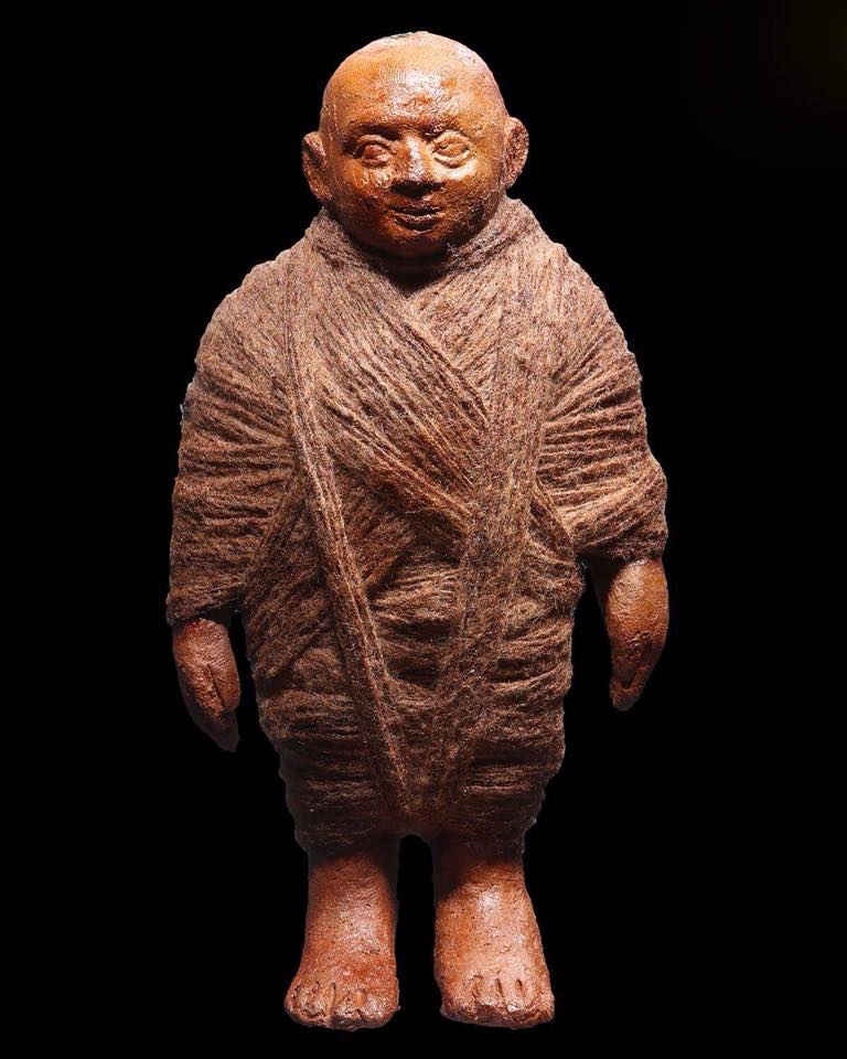 หุ่นพยนต์เพชรกล้า หลวงพ่อเณร วัดทุ่งเศรษฐี