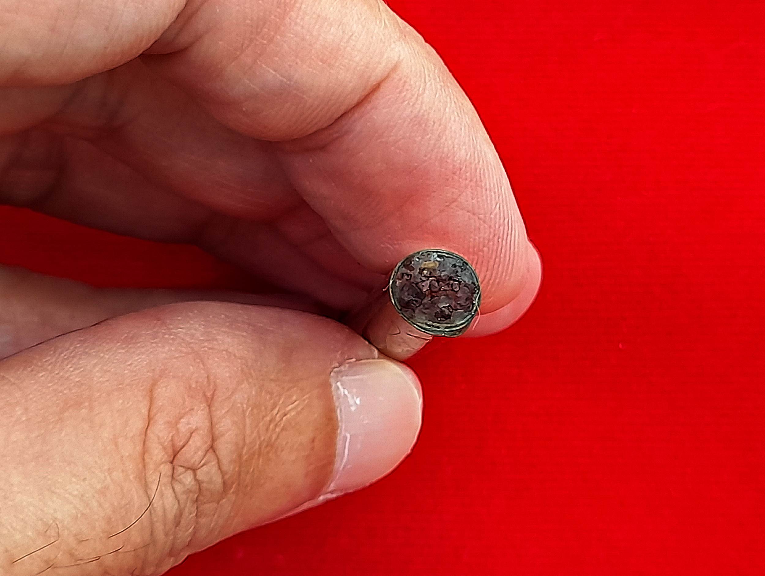 ตะกรุด "นะหน้าทอง” (ตำหรับหลวงปู่จันทร์ วัดนางหนู ) หลังยันต์ นะฤาชา” (ตำหรับหลวงปู่ศุข วัดปากคลองมะขามเฒ่า) เนื้อทองแดง ปี2566 (lสร้าง 259ดอก) รับประกันแท้ - พระอาจารย์เอราวัณ