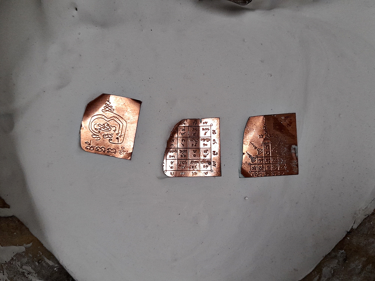 รูปหล่อ หลวงพ่อสำเร็จศักสิทธิ์ (องค์ขนาดใหญ่ ขนาดตั้งบูชา หน้าตัก9.9นิ้ว ฐานกว้าง12นิ้ว ลึก8.8นิ้ว สูง16นิ้ว) ปี2563 #รับประกันแท้ - เนื้อทองเหลืองผสมชนวน ใต้ฐานยันต์โสฬสหนุนเสริมดวง