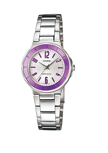 Karnvera Shop นาฬิกาข้อมือผู้หญิง Casio Standard Analog Woman Watch LTP-1367D-6A (สินค้าราคาพิเศษ ไม่มีกล่อง)