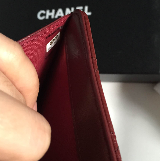 กระเป๋าสตางค์ cn caviar wallet red burgandy สีแดงเบอร์กันดี้ ใบสั้น งานดีสุด หนังอิมพอร์ทยุโรป