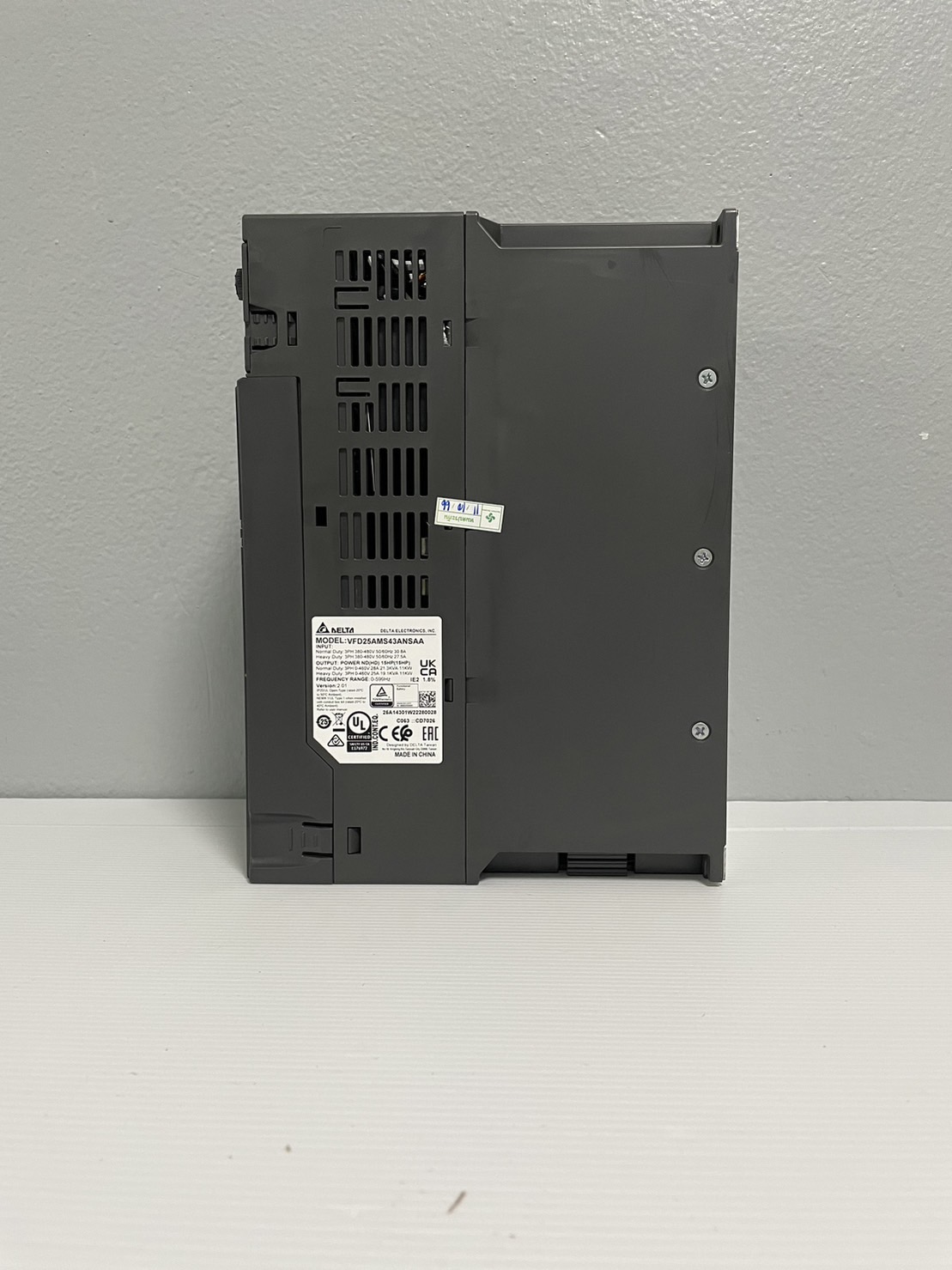 Delta MS300 VFD25AMS43ANSAA 15HP 11kW Input 3-Phase , 380V Output
