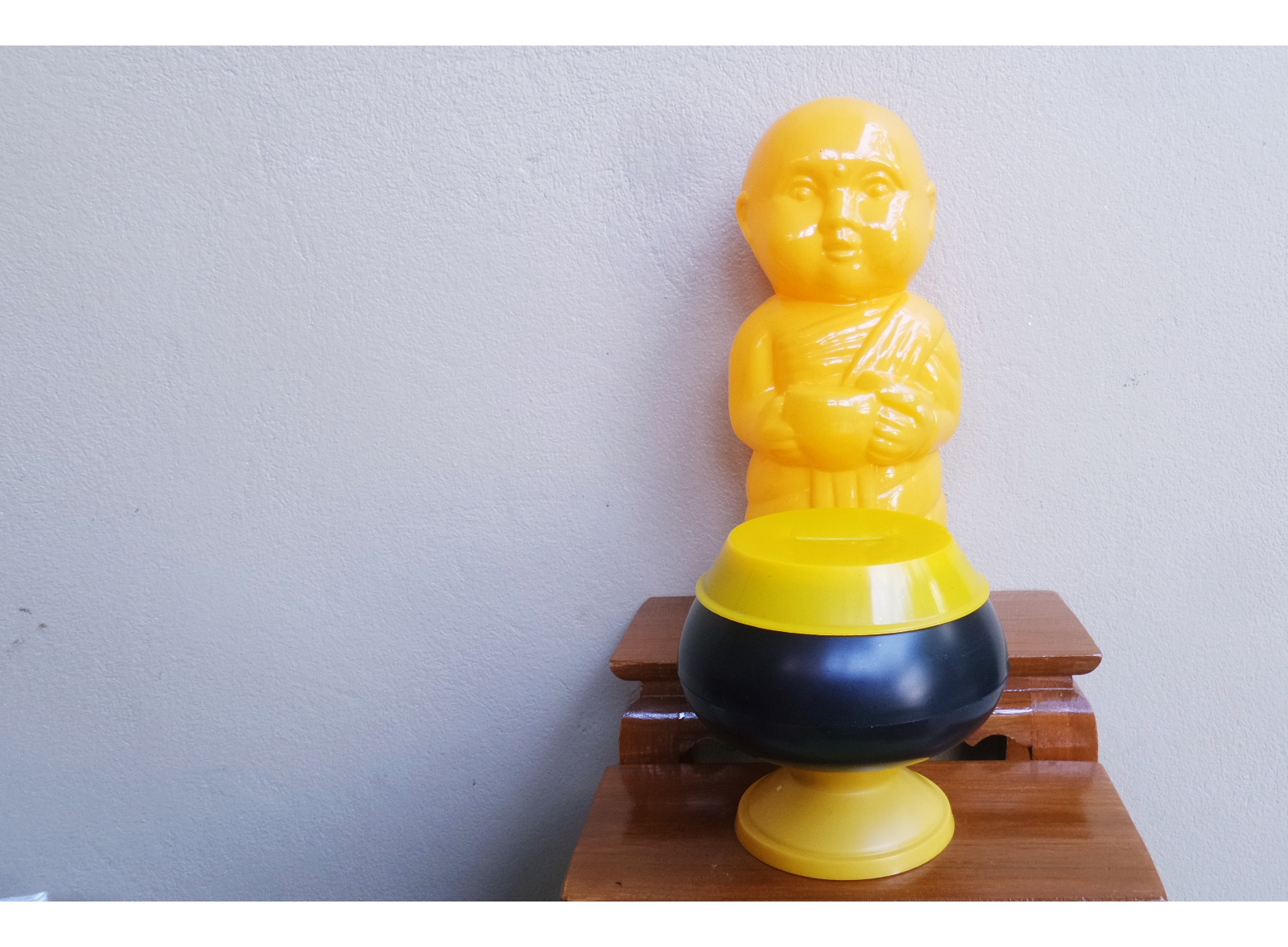 กระปุกออมสิน สังฆทาน เณร และ บาตร