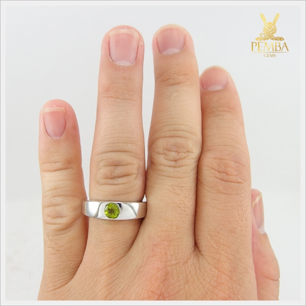 แหวนเพริดอตแท้ เม็ดเดี่ยว เงินแท้925 ชุบทองคำขาว เพิ่มเสน่ห์เสริมบารมี