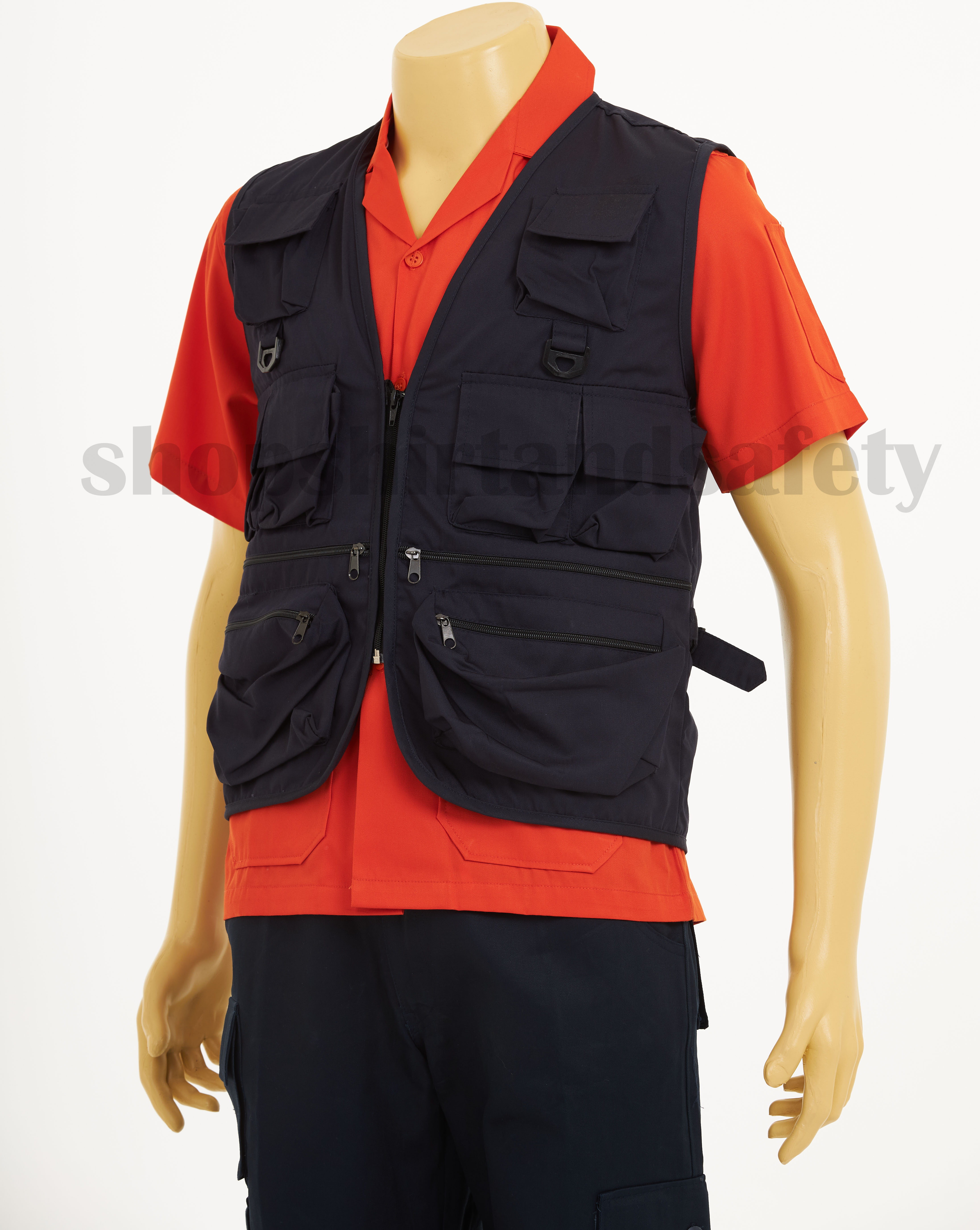 เสื้อกั๊กสีกรมท่า