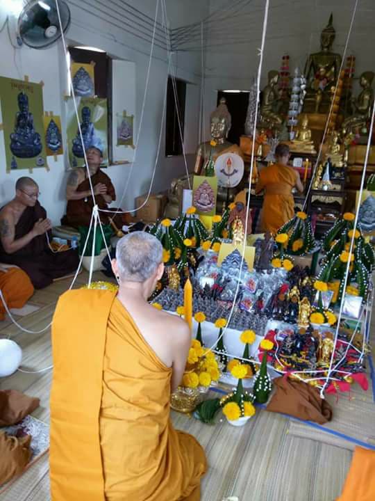 รูปหล่อ หลวงปู่หมุน วัดบ้านจาน (ขนาด6.5นิ้ว) เนื้อแร่เหล็กน้ำพี้ รุ่นปัญจะเศรษฐี ปี2560 #รับประกันแท้