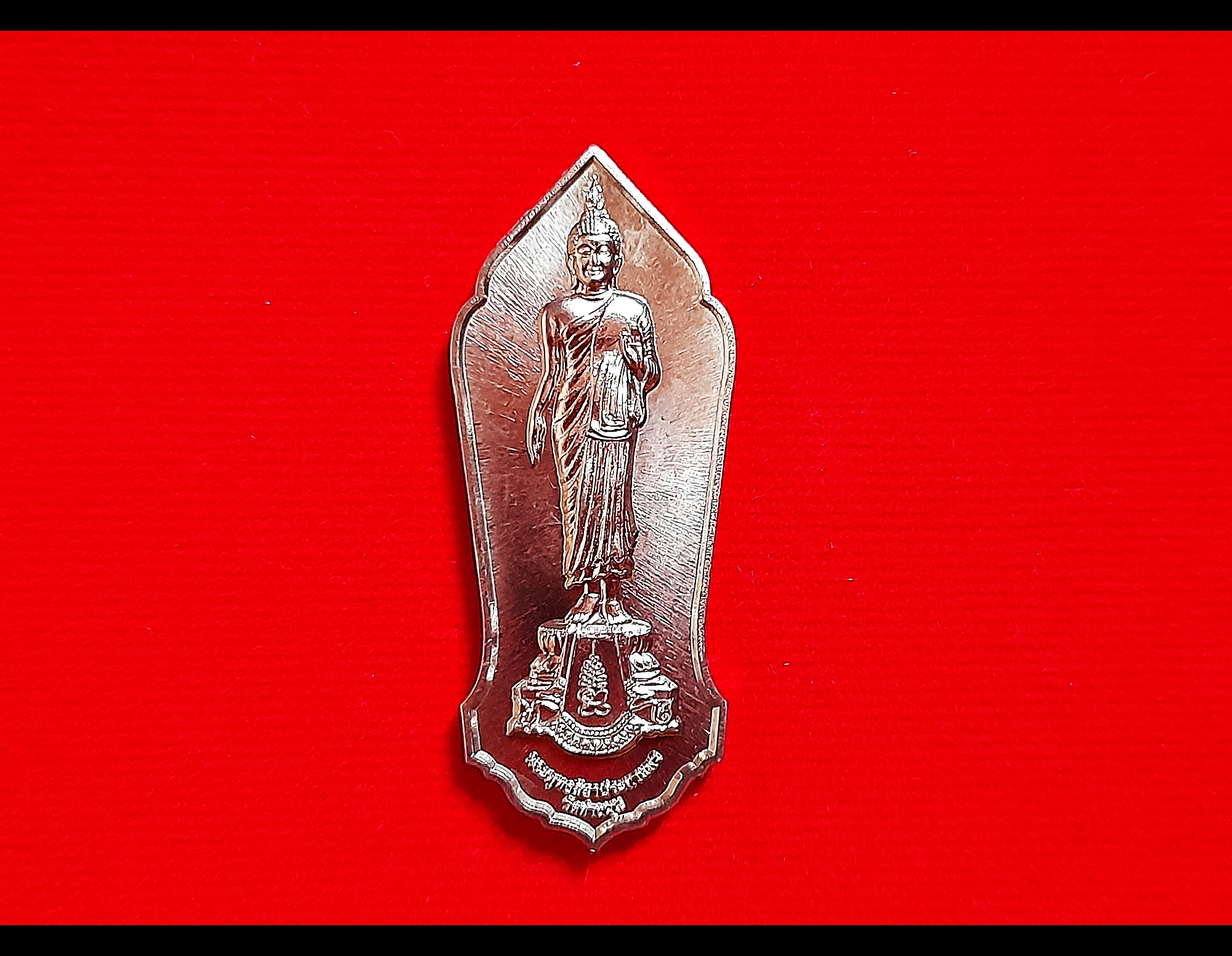 เหรียญพระพุทธเจ้าปางลีลาประทานพร หลัง พระพุทธเจ้าปางห้ามสมุทร (ของขวัญปีใหม่ ปี59) เนื้อชินตะกั่ว(รับพลังงานรองจากทองคำ) ปี2559 #รับประกันแท้ - หลวงพ่อเล็ก วัดท่าขนุน