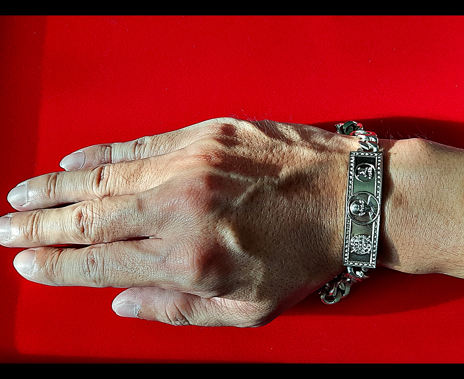 เลสสร้อยข้อมือ ยันต์หนุนเสริมดวง หลวงพ่อกวย วัดโฆสิตาราม(วัดบ้านแค) จ.ชัยนาท เนื้ออับปาก้า (เส้นเล็ก น้ำหนัก2บาท) ปี2564 - #สร้างและปลุกเสกจากวัดโฆสิตาราม #รับประกันแท้