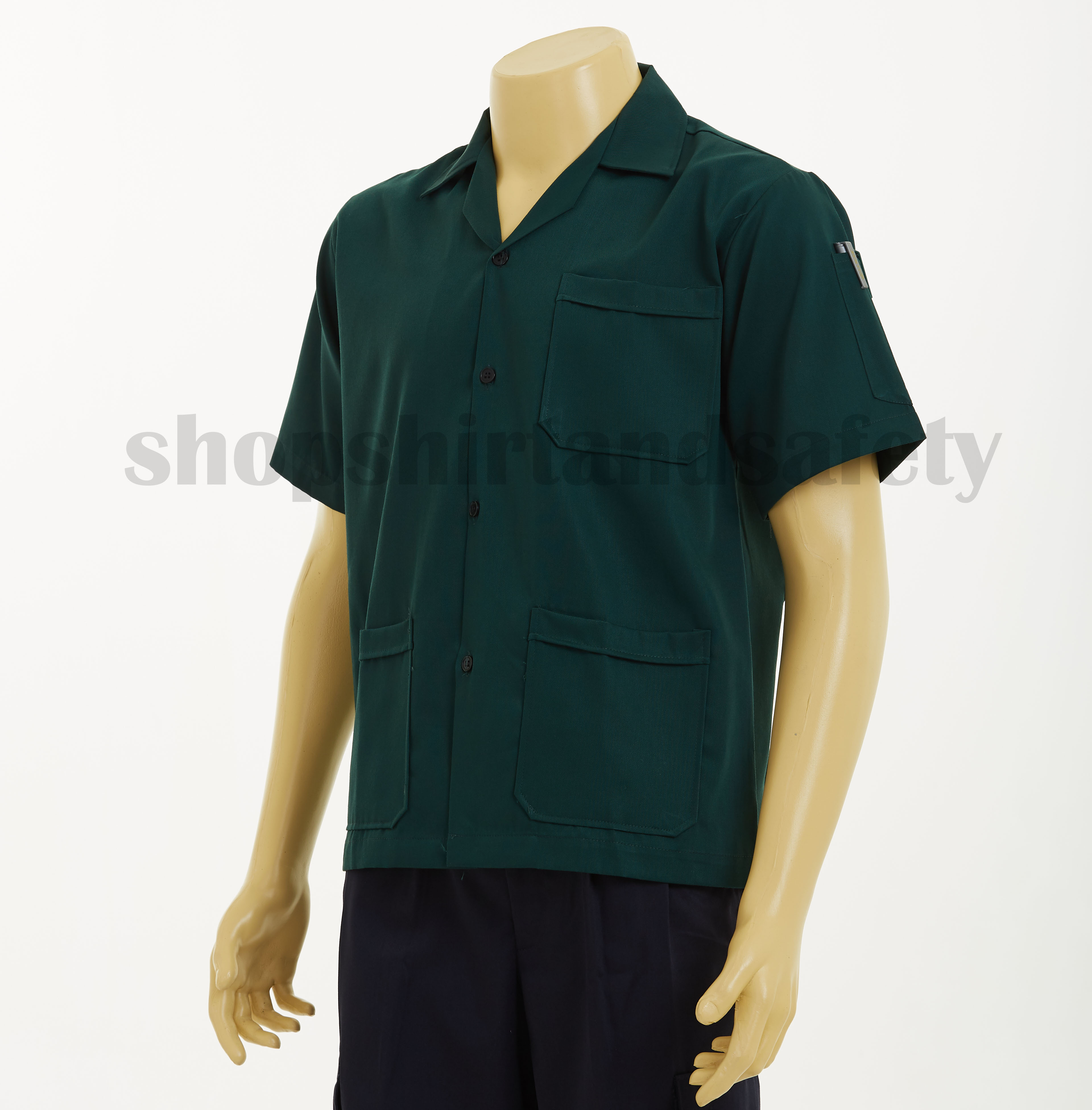 เสื้อช็อปแขนสั้นแบบสามกระเป๋าสีเขียวล้วน