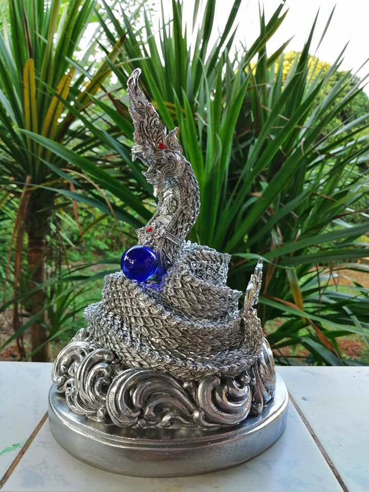 รูปหล่อ พญานาค พญามุจลินท์นาคราช พร้อมลูกแก้ว (งานหล่อเรซิ่นคุณภาพเกรดA) (สูง10.9 ฐานกว้าง7.5 นน.2.5กก) (ขายปลีก ขายส่ง)