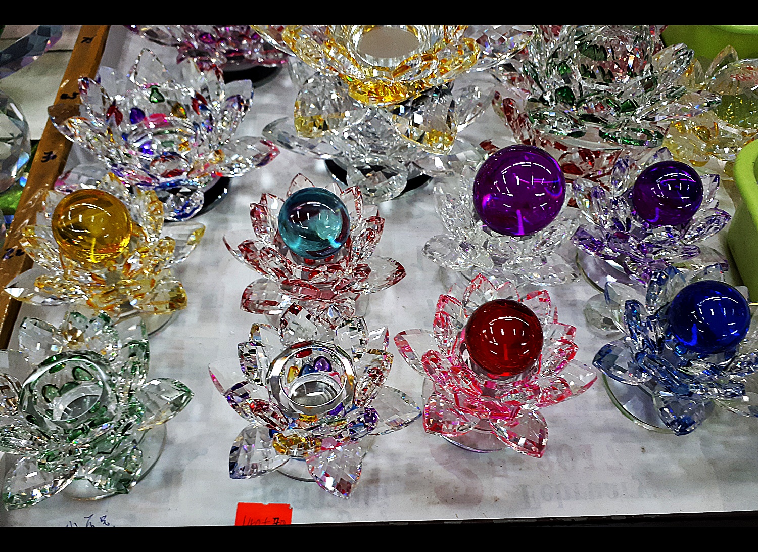 ฐานวางลูกแล้ว ขาตั้งที่วางลูกแก้ว ฐานคริสตัลกลีบดอกบัว2ชั้น คละสีต่างๆ หลากสี หลายขนาด (ขายปลีก ขายส่ง)