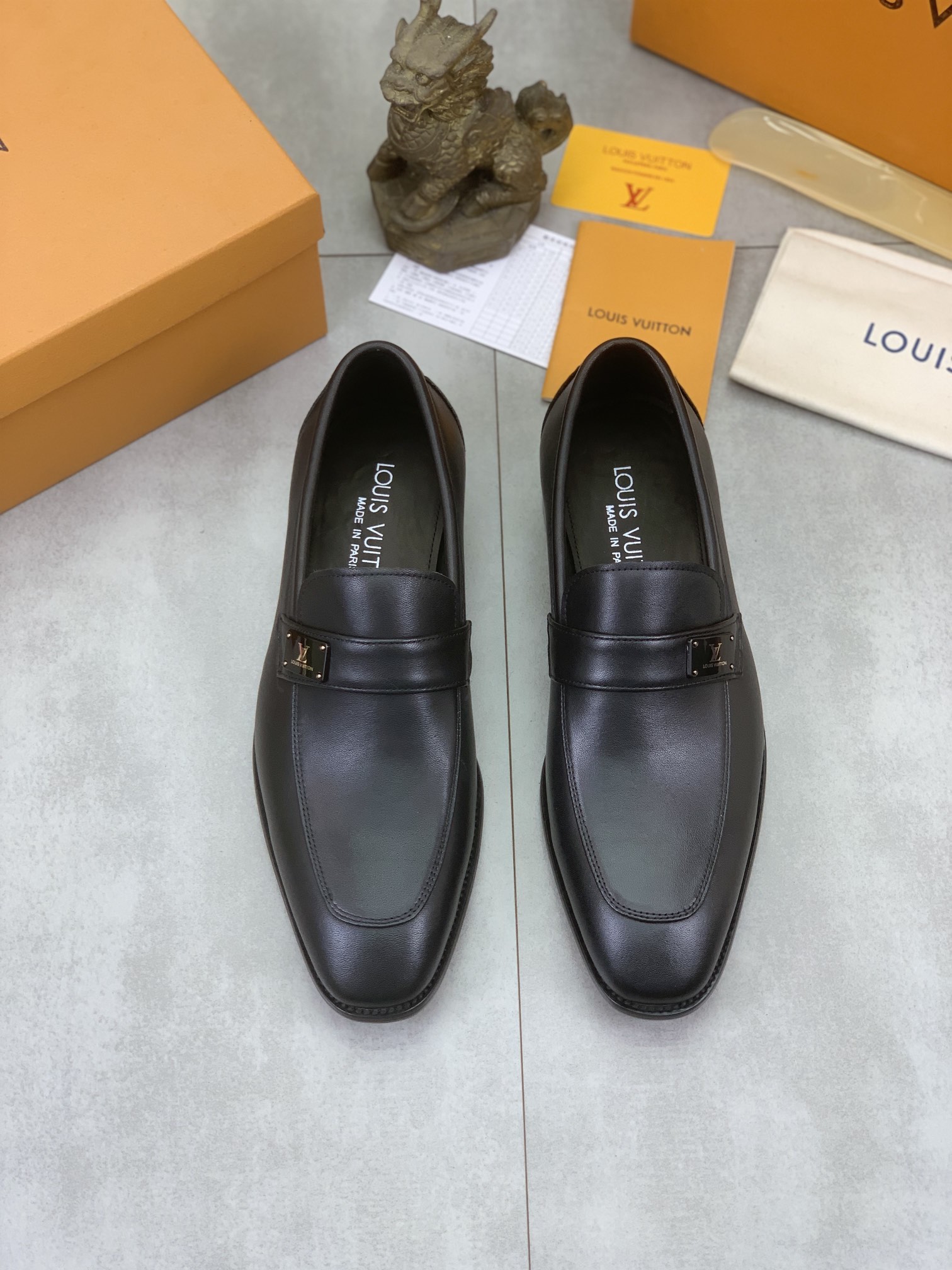 รองเท้า lv loafer ไซส์ใหญ่ 38-47