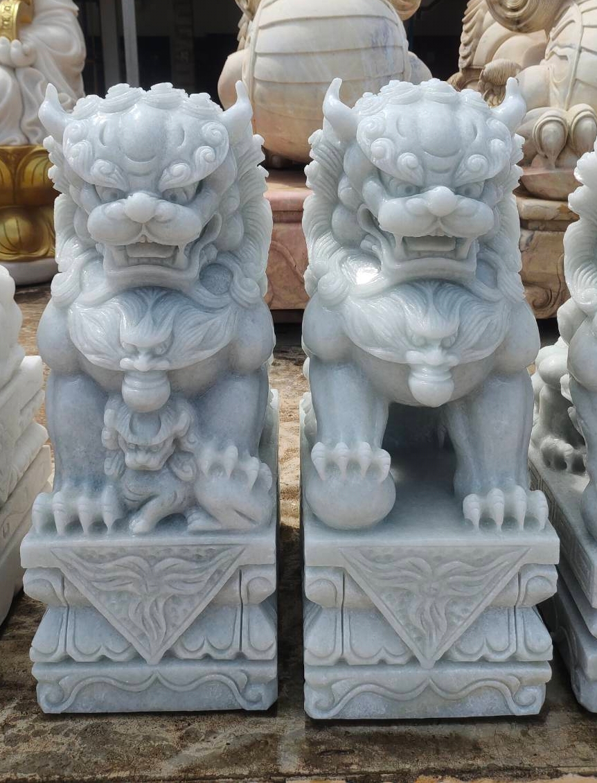 สิงโตหินอ่อนขาวเทา สูง70 เซนติเมตร