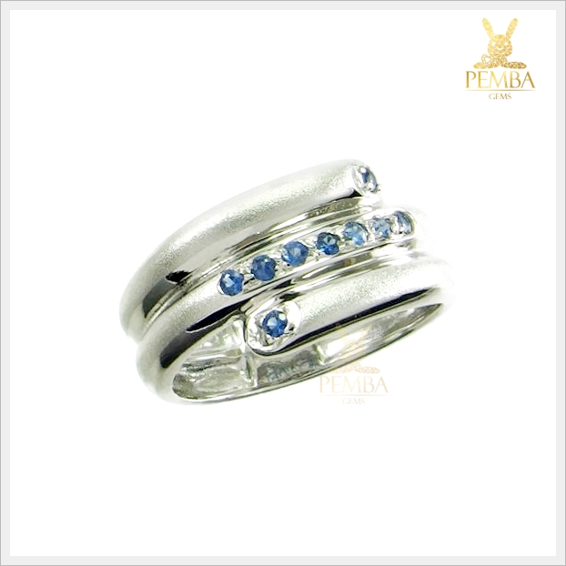 แหวนไพลิน เงินแท้925 ชุบทองคำขาว ใส่กันเก๋ๆ ติดนิ้ว แหวนพลอยแท้