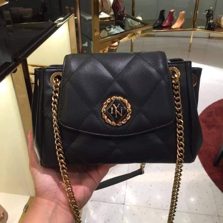 LYN กระเป๋าสะพายทรงหรูดูไฮ สายสะพายโซ่ (แอดไลน์ก่อนสั่งซื้อ)