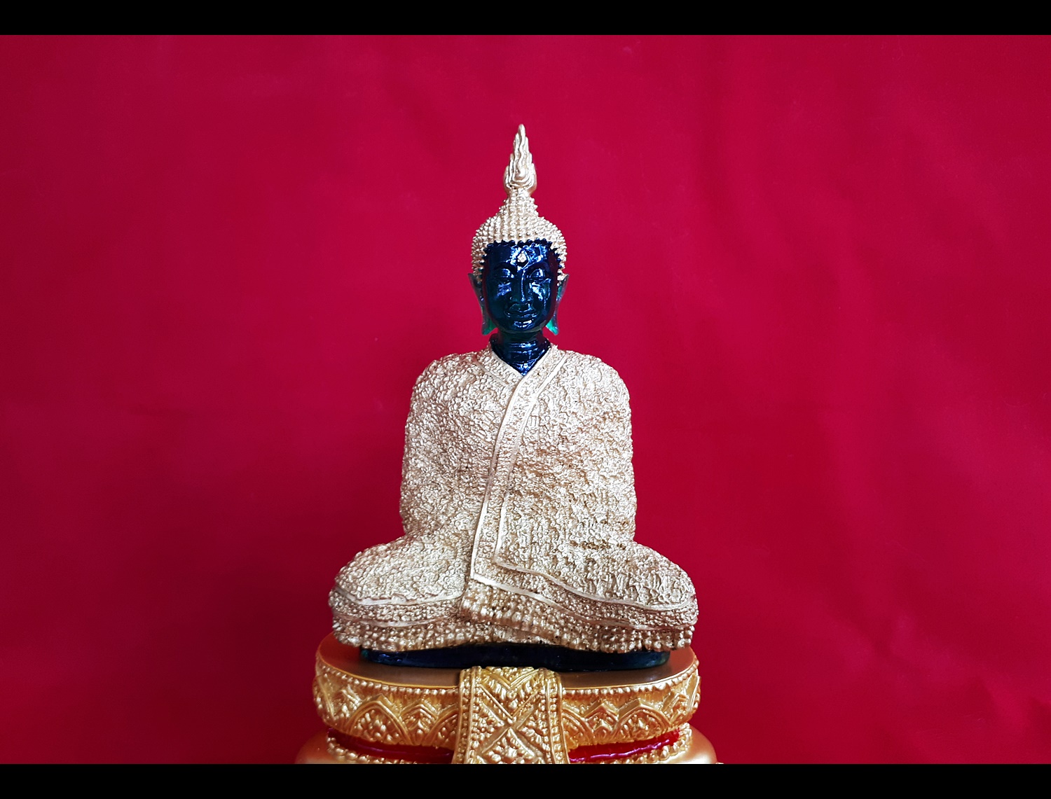 พระแก้วมรกต ฤดูหนาว พระพุทธรูปบูชาขนาด 5 นิ้ว เนื้อเรซิ่น ลงสีทอง