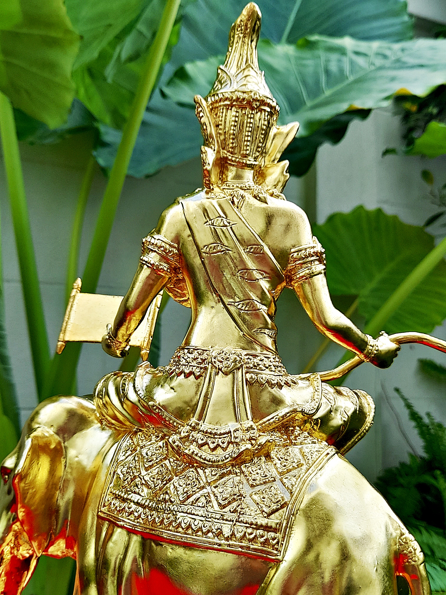 รูปหล่อ ปู่พระฤาษี ประทับทรงช้าง(พญาช้างสาร) ถือไม้เท้า กระดานชนวน (พระพฤหัสบดี แห่ง สติปัญญา บรมครูของทุกสรรพศาสตร์วิชา(เป็นหัวหน้าของปู่ฤาษี108ตน)) (ขนาดใหญ่ ตั้งบูชา สูง14นิ้ว ยาว9นิ้วครึ่ง ลึก4นิ้วครึ่ง) เนื้อโลหะทองเหลือง ปิดทองแท้ ปี2564 #รับประกันแ