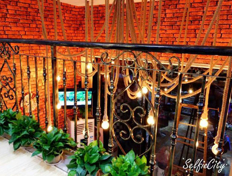 โคมไฟระย้าแขวนเพดานสไตล์วินเทจแบบสายเชือก 10 ดวง [ROP-190814-10]